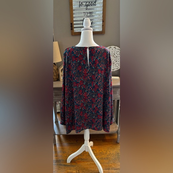 Ava & Viv Floral Tunic - Picture 5 of 8